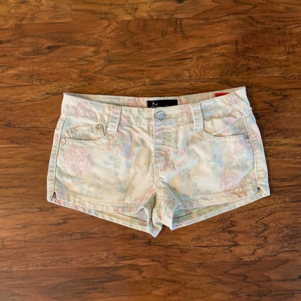 Eighty Eight Floral Denim Jean Shorts Size 7